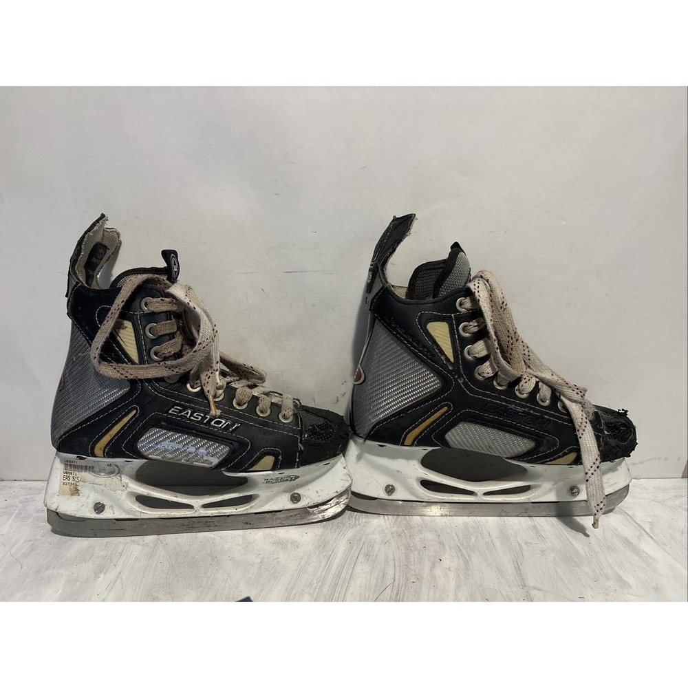 Easton Ice Hockey Skates Kids Size 4.5R WORN